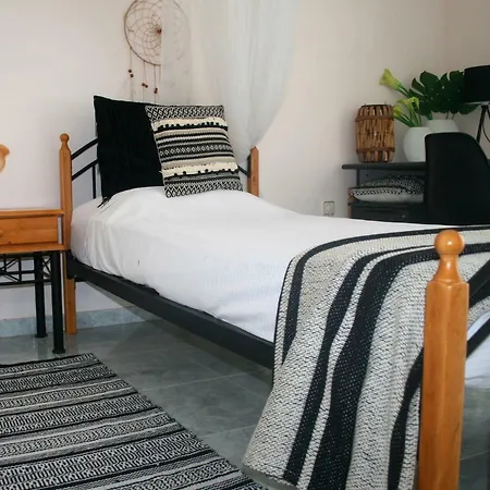 Sunny, Sea View In City Of Rodos Appartement